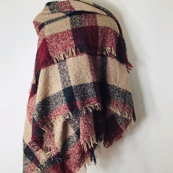 Plaid fringe boho plaid scarf - Picture 7 of 7